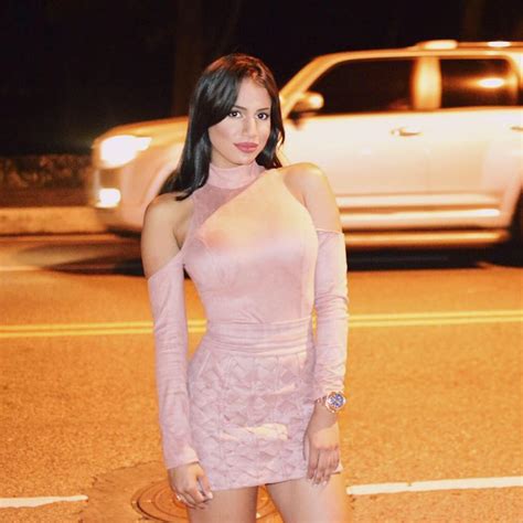 La dominicana gloria stephanie gómez tiene varias facetas a destacar, entre ellas su empresa de moda y su entusiasmo por la fotografía, pero sin duda. Gloria Stephanie Gomez Rosario - Posts | Facebook