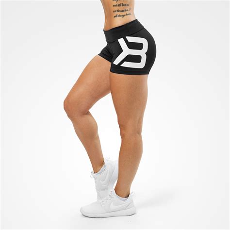 Bsa shop est une marketplace, il est donc possible d'avoir des frais de port et des délais de livraison différents par revendeurs. Better Bodies -Shorts from Better Bodies - Buy the Gracie ...