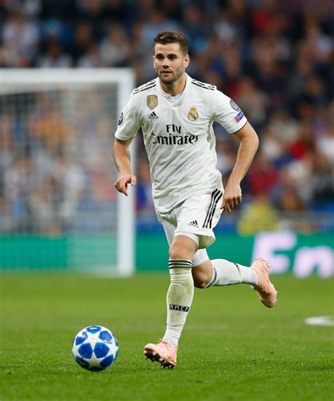 Real madrid's nacho fernandez has been with the club for over a decade, has never been a consistent starter but loves it, here's why. Nacho Fernández ‏ | Soccer field, Football, Madrid