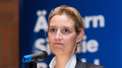 Beide erreichten eine zustimmung von 71,03 prozent. AfD-Spitzenkandidatin beklagt Eingriff in die Privatsphäre ...