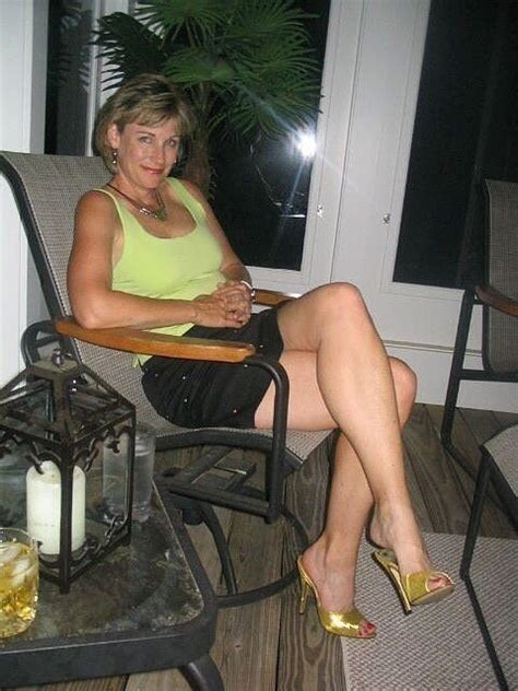 Amateur wife in stockings gives great head. Pin by Otto Schulze on Like Doris | Pinterest | Legs, Sexy ...