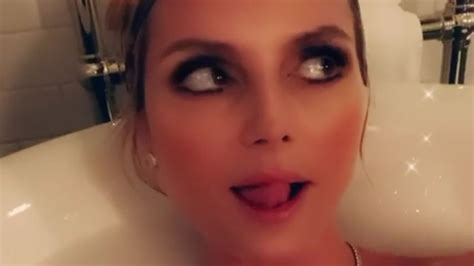 Xnxx.com 'sex in der badewanne' search, free sex videos Sexy: Heidi Klum schickt teuflische Grüße aus der ...