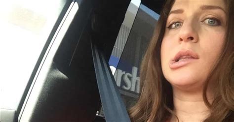 News, peretti gave birth to a baby boy named beaumont gino peele on july 1. Chelsea Peretti What Not to Say to Pregnant Women