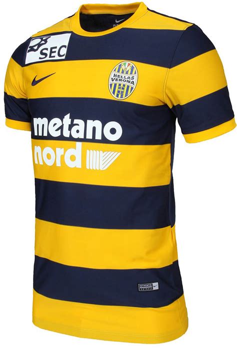 Sehen sie alle klassischen trikots von hellas verona im football kit archive. Hellas Verona 16-17 Trikots veröffentlicht - Nur Fussball