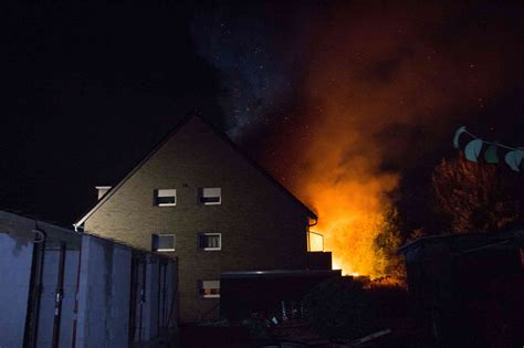 Hier finden sie aktuelle zum kauf angebotene eigentumswohnungen in neuss und umgebung. Feuer in Neuss: Wohnungen in Holzheim stehen in Brand