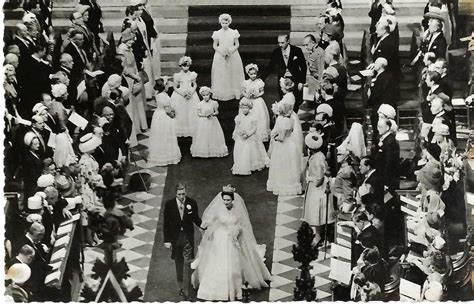 Their son, david albert charles, was born in november 1961, and daughter, lady sarah frances elizabeth. Royal Musings: Princess Margaret marries photographer