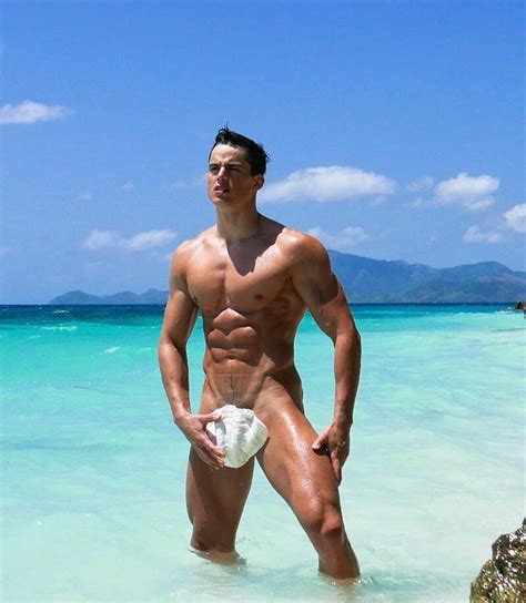 56732 12 3 4 5 6 7 8 9 10. 老師那邊不涼嗎？性感數學老師 Pietro Boselli 的這組黑白大片，讓人既害羞又好嗨啊! | Marie Claire 美麗佳人