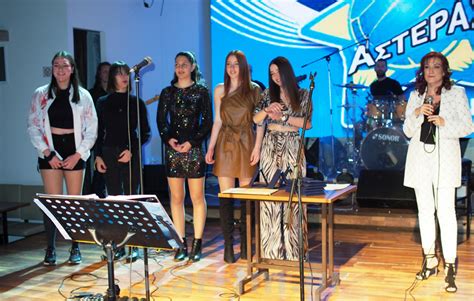 Ο 23χρονος από τα γρεβενά έφερε το δεύτερο χρυσό μετάλλιο στην ελλάδα στους ολυμπιακούς αγώνες 2021, μετά τον στέφανο ντούσκο στην κωπηλασία. ΒΟΛΕΪ - Γρεβενά - ΝΕΑ- ΕΙΔΗΣΕΙΣ - news- GREVENA TV - O No ...