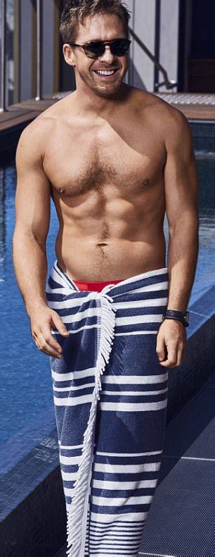 Hugh sheridan was born in adelaide, south australia and was the second youngest of seven children. Hugh Sheridan strips down to promote bath towels | Daily ...