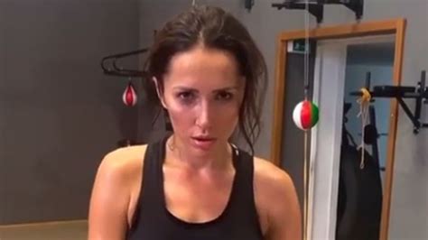 <p>elena miras bereut dieses tattoo heute: Promiboxen: Elena Miras will Anastasiya nicht die Hand ...