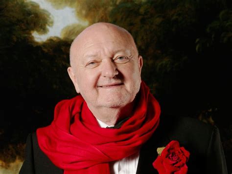 Si jamais il en reste, surtout ne pas conserver le gratin au frigo, mais à température ambiante. Mort de Jean-Pierre Coffe, le pourfendeur de la malbouffe s'es... - Télé Star