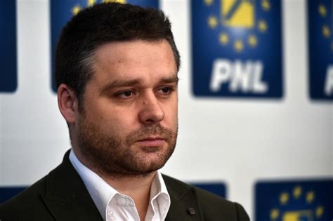 Stiri proaspete, informatii despre vedete, filme, emisiuni tv, seriale Ciprian Ciucu, desemnat drept candidat la Primăria de ...