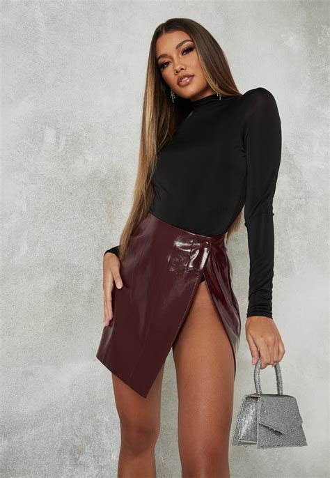 burgundy-vinyl-wrap-mini-skirt-missguided