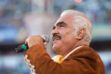 Muere don vicente fernández, víctima de asfixia. Vicente Fernández's wife reacts to the video in which her ...