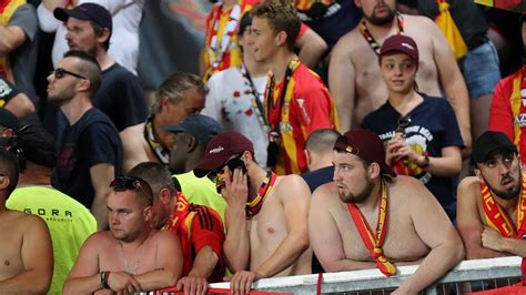 Winmasters oferă momentan 1.52 pentru această variantă. Photos : Retour en images sur le match Dijon - Lens - La ...