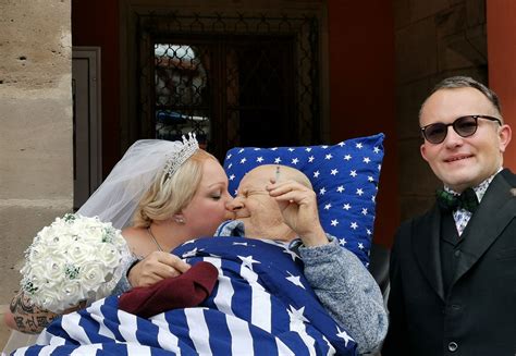 Sie war die frau seines lebens, mit ihr ist er gemeinsam nach indien ausgewandert. Beiträge Zur Hochzeit Der Tochter : Zur Hochzeit der ...