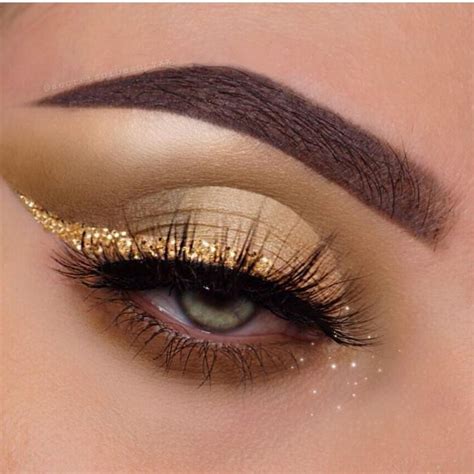 Get your gold eye patches to simplify your morning routine! 52 Best Gold Eye Makeup Looks and Tutorials
