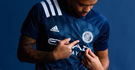 Man city had spectacular 2018/19 season. Nuove maglie calcio collezione 2020: seconda kit calcio ...