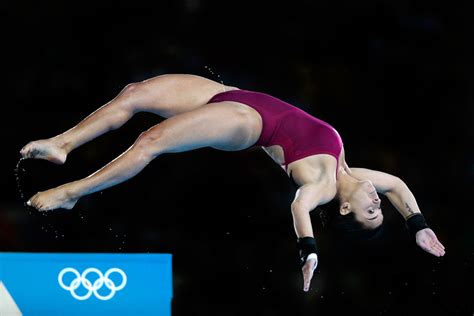 Though she started her athletic journey as a competitive swimmer, she was inspired to dive into competitive diving by canadian divers emilie. Meaghan Benfeito Photos Photos - Olympics Day 13 - Diving ...