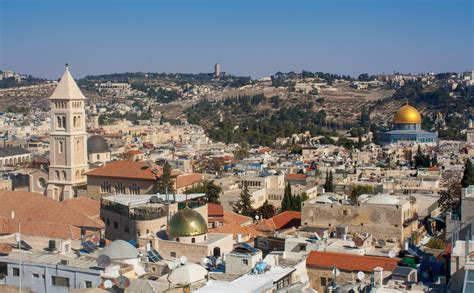 Die jerusalemer altstadt ist jener teil jerusalems, der innerhalb der stadtmauer aus dem 16. jerusalem-israel-rundreise-bazar-altstadt-jerusalem ...