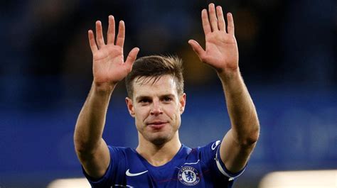 Official website of césar azpilicueta, professional football player of chelsea f.c. Osasuna y Athletic inician carrera para fichar gratis a ...