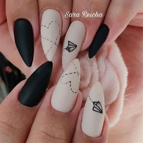 Los mejores disolventes para esmaltes de uñas semipermanentes. Pin de Courtney Hawkins en Fun Art For Nails | Manicura de uñas, Uñas de gel, Uñas plateadas