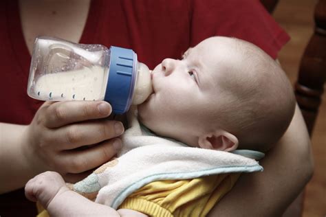 Nutribaby 1 adalah jenis susu formula yang dirancang untuk bayi berumur 0 bulan sampai 6 bulan. Silap Bancuh Susu, Cuci & Simpan Botol, Anak Boleh Sakit ...