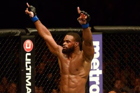 Not to mention, he was on an incredible run with victories over robbie lawler, demian maia, and darren till. Tyron Woodley prêt à sa battre à l'UFC 249 et veut Colby ...