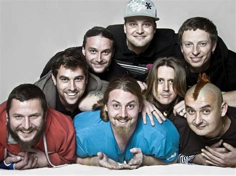 Divokej bill is a czech folk rock band formed in 1998 in úvaly, near prague. Hostující člen kapely Divokej Bill Lukáš Toman zemřel na ...