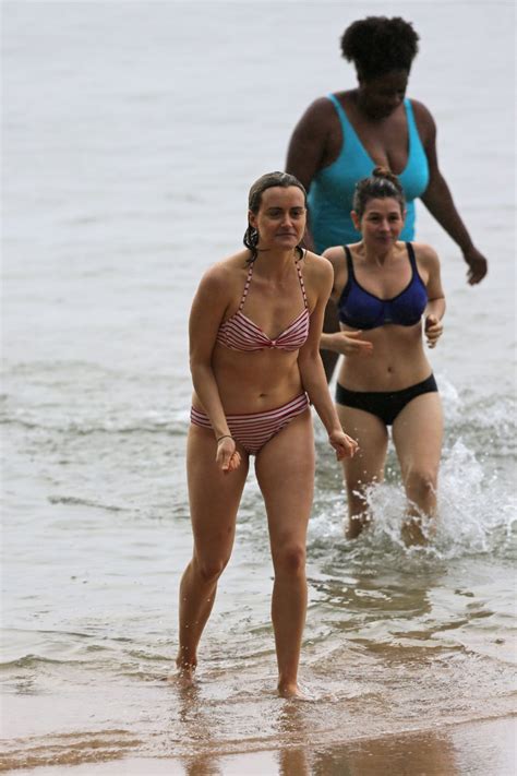 Vey ruby jane diketahui pernah memposting foto kontroversial. Taylor Schilling in a Bikini (17 Photos) | #TheFappening