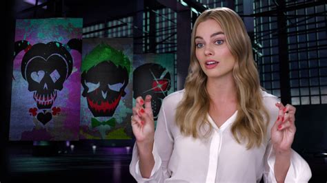 Birds of prey (and the fantabulous emancipation of one harley quinn), альт. Suicide Squad: Margot Robbie "Harley Quinn" Behind the ...