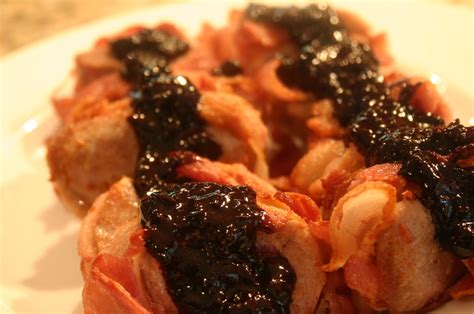 Pork tenderloin with chipotle sauce & pickled red onions. Low Carb Bacon Wrapped Pork Tenderloin Medallions with Blueberry Sauce - Low Carb Recipe Ideas