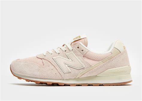 Pricing and product availability may vary by region. Shop den New Balance 996 Damen in Pink | JD Sports