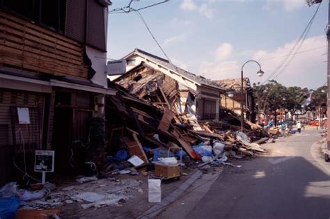 The event began with a powerful earthquake off the coast. Catastrophe modellers KCC release Japan quake risk ...