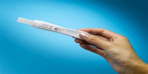 The test utilizes a combination of double monoclonal antibodies to selectively detect elevated levels of hcg in urine. Pregnancy Test Kit Me Halki Line Ka Matlab - Pregnancy Test Kit