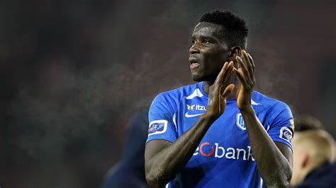 In the transfer market, the current estimated value of the player paul onuachu is 6 700 000 €, which exceeds the weighted average market price. Onuachu scores brace as 10-man Genk draw with Oostende ...