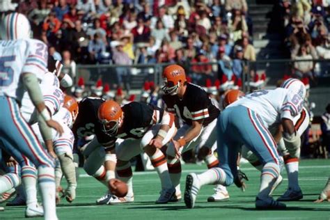 Get the oilers sports stories that matter. 1975 Oilers at Bengals (With images) | Nfl uniforms, Nfl ...