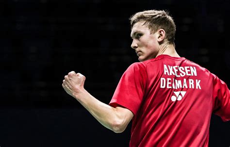 © disediakan oleh kompas.com pebulu tangkis tunggal putra denmark, viktor axelsen melawan wakil indonesia, shesar hiren rhustavito saat pertandingan babak kedua indonesia masters 2020 di istora. China Open: Painful exit for Viktor Axelsen as Europe ...