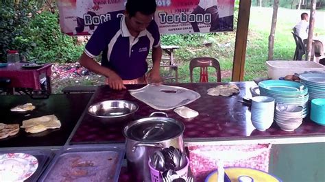 Hence, on this page, the best roti canai in melaka has been tailored for you. Roti Canai Terbang , Batu Pahat ! - YouTube