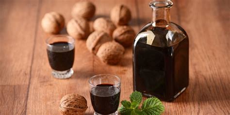 È una tradizione che viene rispettata ogni anno. Nocino: la ricetta per fare a casa il liquore alle noci ...