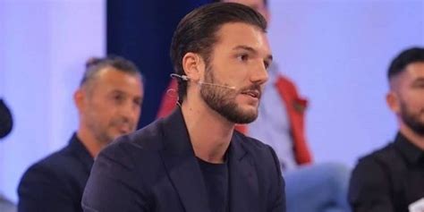 Geova ci lascia liberi di scegliere se servirlo oppure no (giosuè 24:15). Uomini e Donne, Davide Basolo rompe il silenzio dopo la scelta, il lungo messaggio: 'Voglio ...