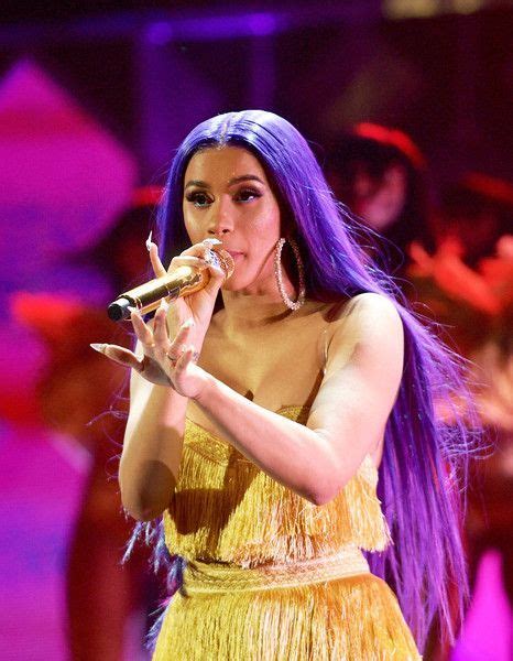 Over the weekend cardi b won a coveted bet award and quickly afterward, a meme was born. Cardi B Photos - Cardi B performs onstage during 102.7 KIIS FM's Jingle Ball... #Ball #Cardi # ...