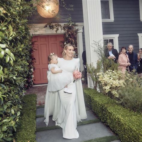 Hilary duff wore an amazing pointy shouldered wedding gown by jenny packham during her marriage to matthew koma—check out photos here. Pin by Elo on Hilary Duff | Hilary duff wedding dress ...