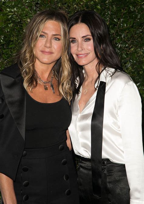 Take a look at some hilarious outtakes from the shoot! Jennifer Aniston at Chanel Dinner in LA with Courteney Cox