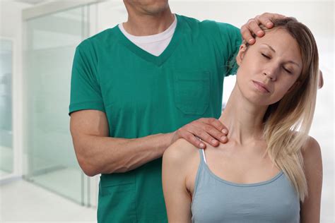 neck-pain-berry-physiotherapy-mobile-physiotherapy-toronto