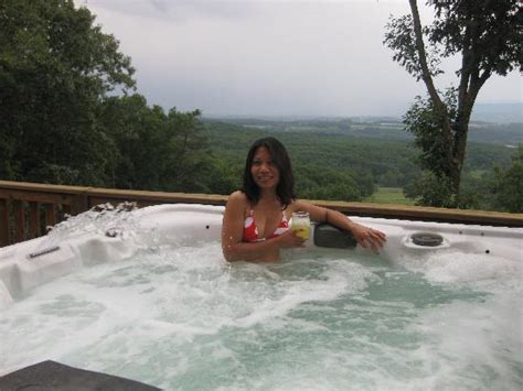 Naughty wife copulates her slit with recent sextoy toy. Downstairs bedroom - very roomy! - Foto de Rustic Cabins ...