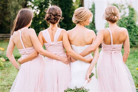 Idee e offerte per la sposa e lo sposo. Abiti da cerimonia per damigelle e mamma della sposa - Caramel