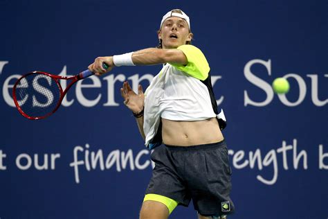 Canada's denis shapovalov took five sets to overcome karen khachanov while matteo berrettini beat felix auger aliassime in four sets source: Musica rap + McEnroe: Shapovalov diventa McShapo…