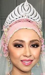 Siti noor aishah dipenjara 5 tahun подробнее. Lady Nur Izzati Other Wearers: Princess (Pengiran) Ratna ...