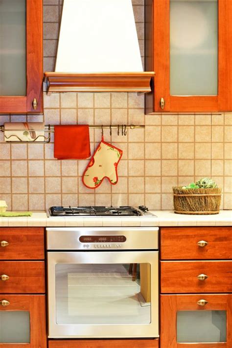 Simple backsplash installations can be completed in only a few hours, with minimal tile cutting. Simple Kitchen Backsplash Ideas | LoveToKnow